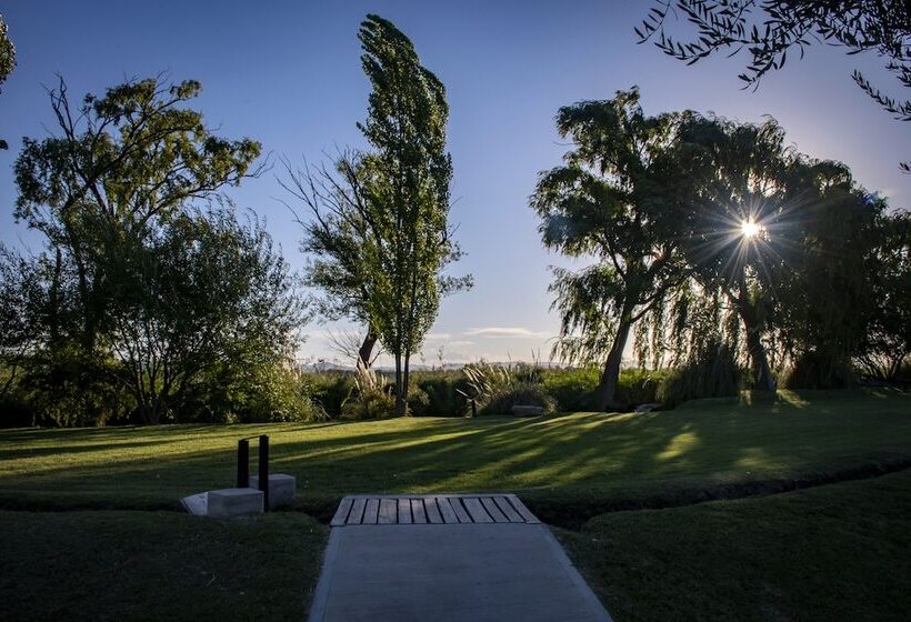 هتل Finca La Escondida San Rafael