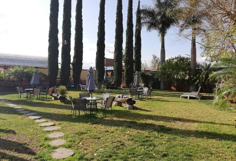 Отель La Estancia Spa