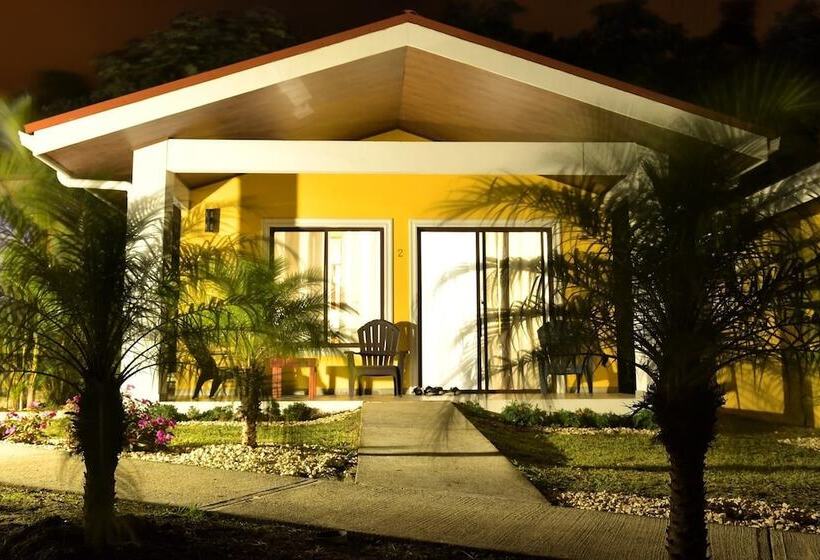 בית מלון כפרי Lake Gardens Arenal Villas