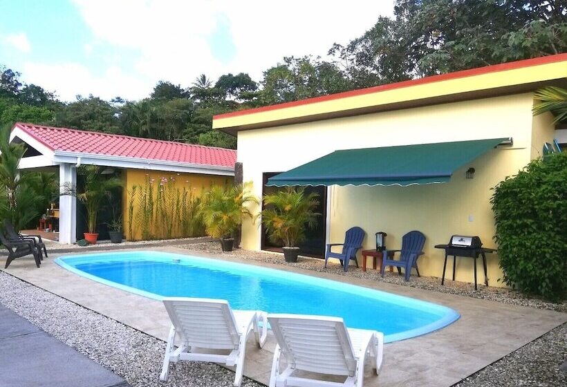 בית מלון כפרי Lake Gardens Arenal Villas