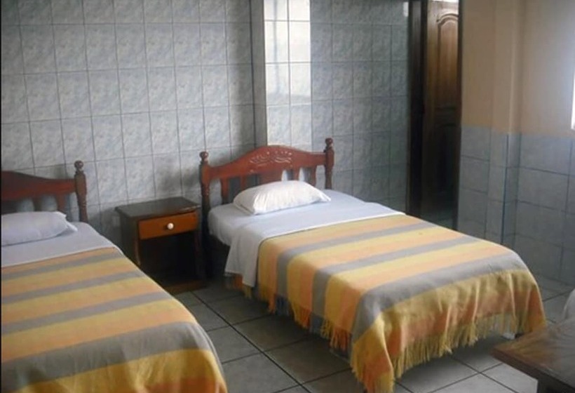 בית מלון כפרי Las Brisas