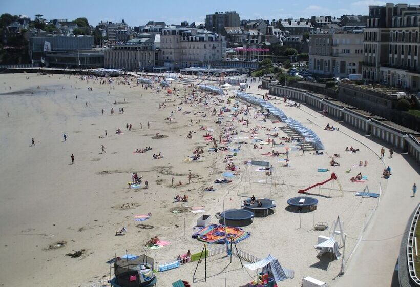 فندق Le Crystal Dinard Plage