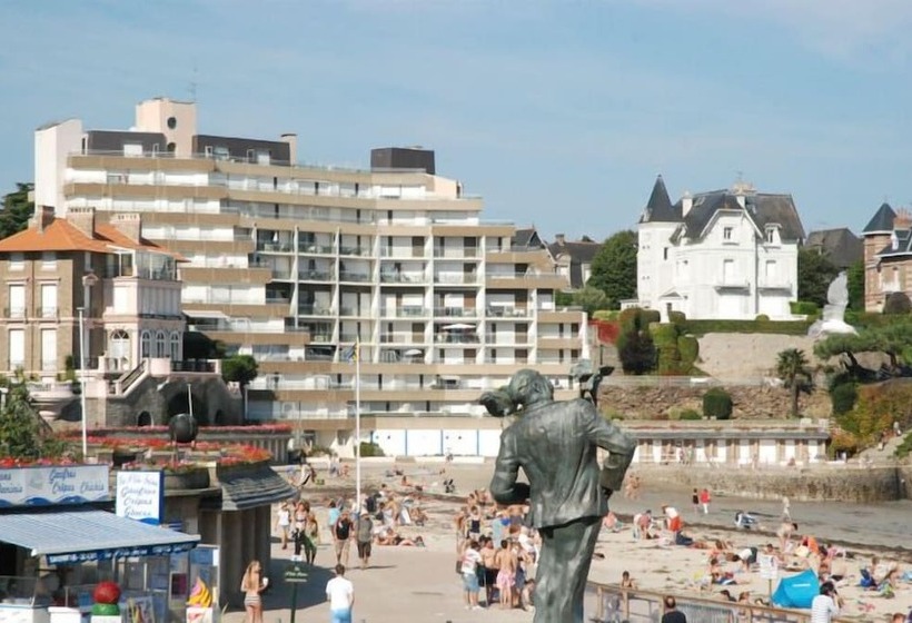 فندق Le Crystal Dinard Plage