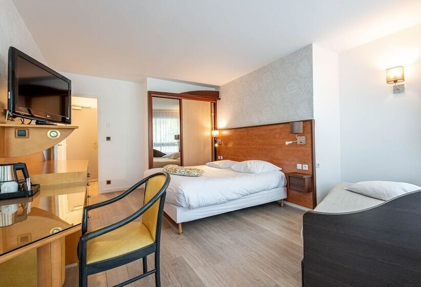 فندق Le Crystal Dinard Plage