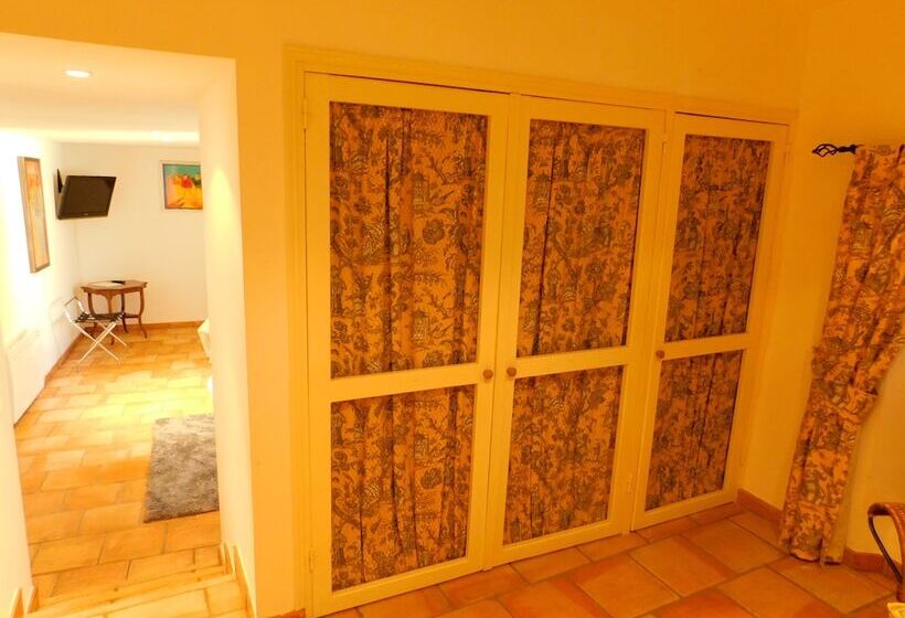 ホテル Mas De L Hospitalet