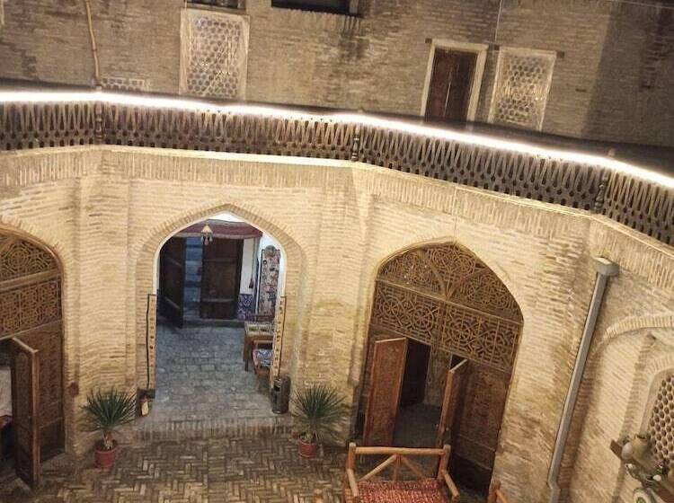 בית מלון כפרי Mekhtar Ambar  Caravan Sarai Xix