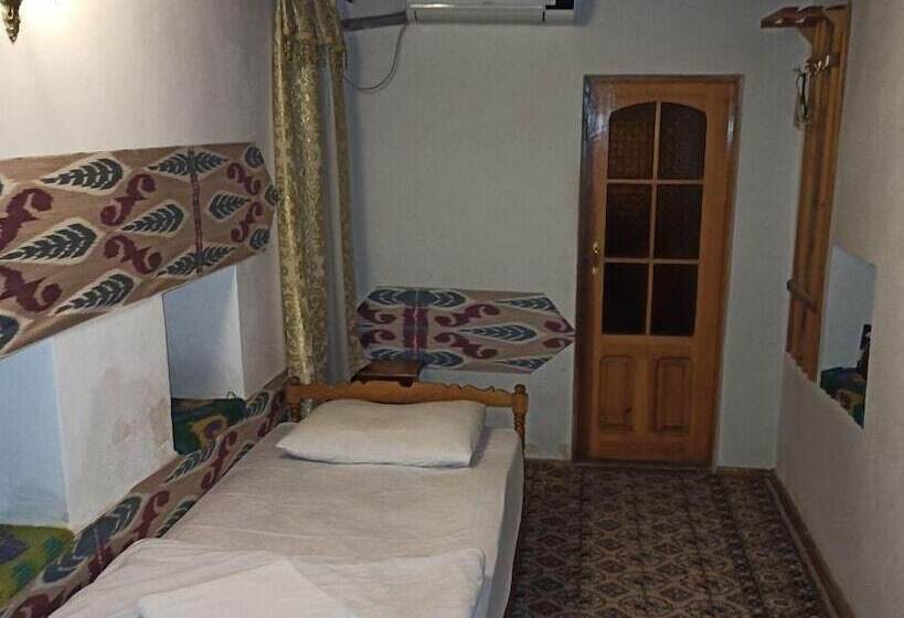 בית מלון כפרי Mekhtar Ambar  Caravan Sarai Xix