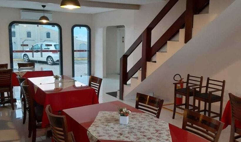 בית מלון כפרי Monterrey