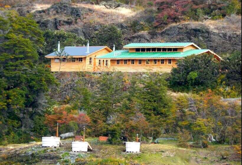 Отель Pared Sur Camp