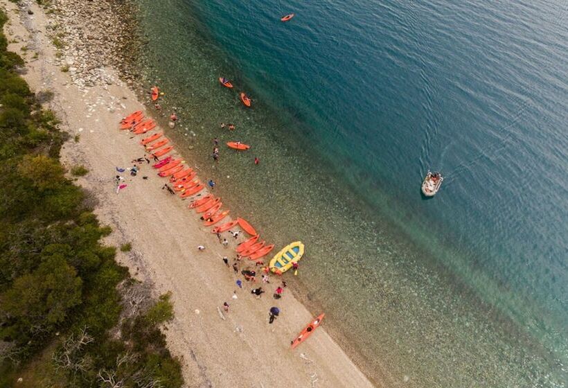 Отель Pared Sur Camp