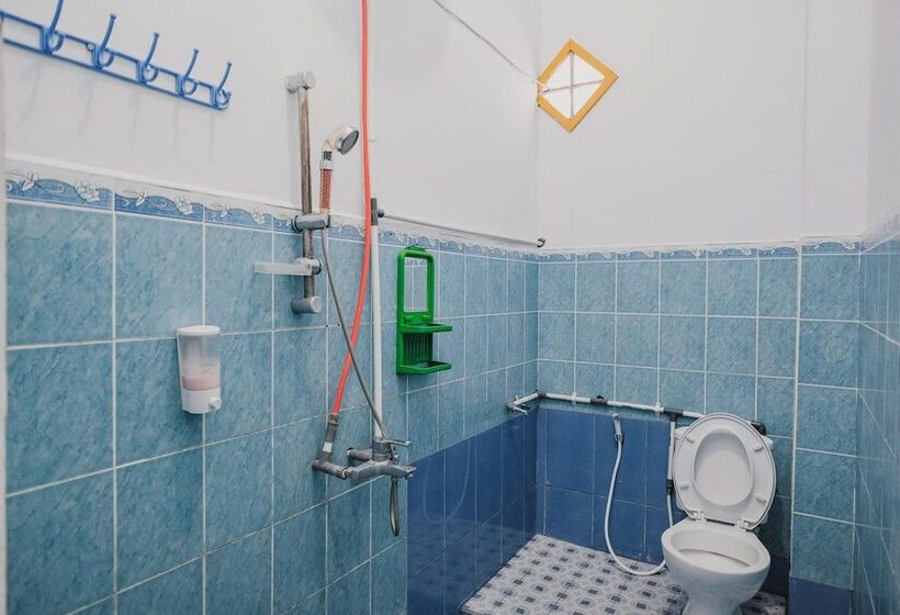 فندق Reddoorz Syariah Near Tugu Kopi Kepahiang