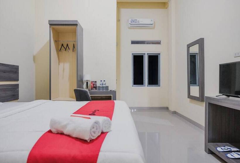 فندق Reddoorz Syariah Near Tugu Kopi Kepahiang