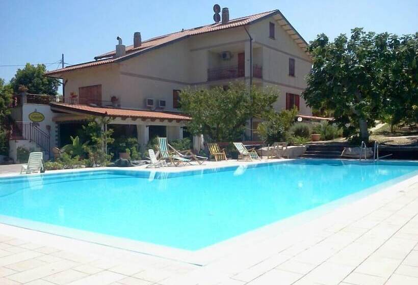 فندق ريفى Agriturismo Nardini