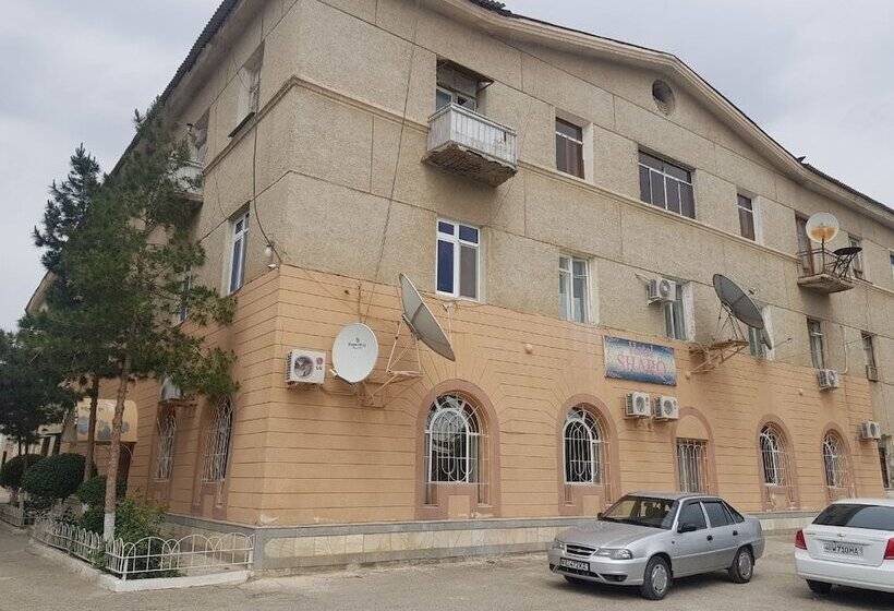 בית מלון כפרי Sharq