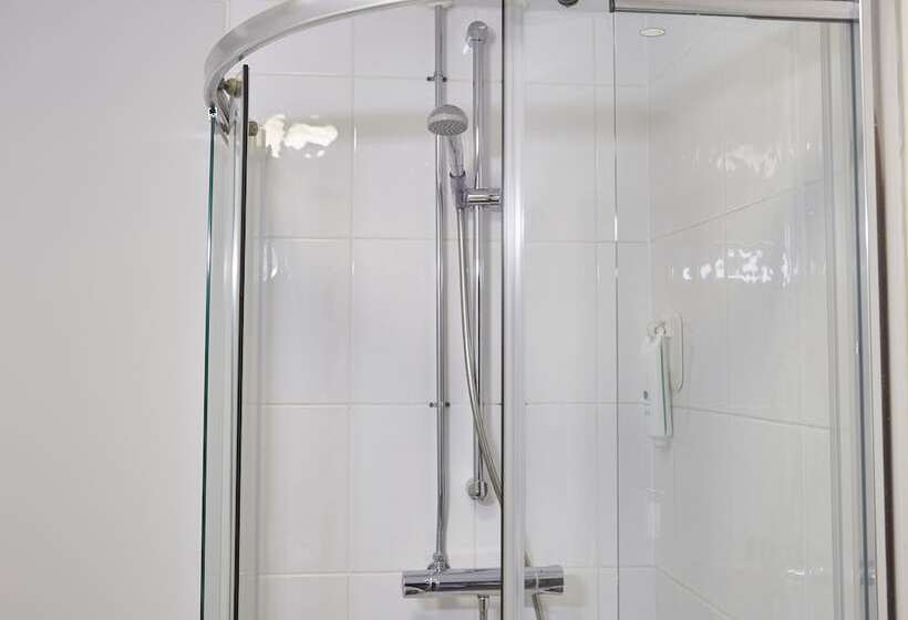 בית מלון כפרי The Bowman By Greene King Inns