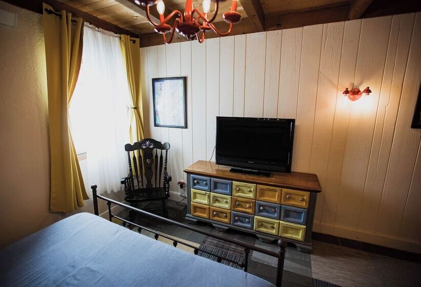 Отель The Viking Lodge Downtown Winter Park, Colorado