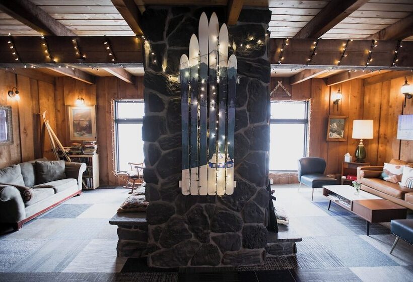 Отель The Viking Lodge Downtown Winter Park, Colorado