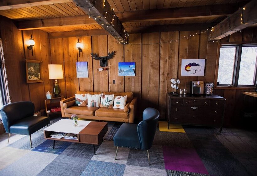 Отель The Viking Lodge Downtown Winter Park, Colorado