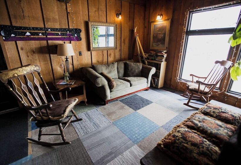 Отель The Viking Lodge Downtown Winter Park, Colorado