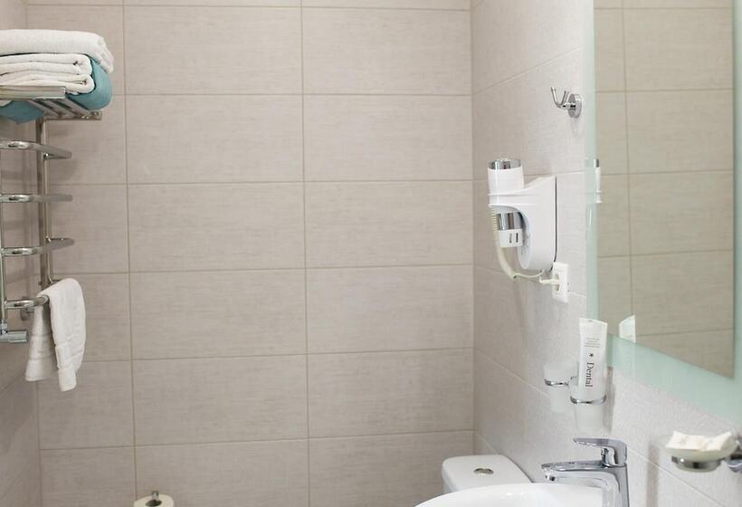 هتل Timashevsk Rich