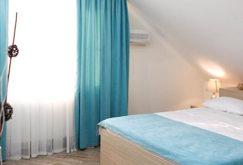 هتل Timashevsk Rich