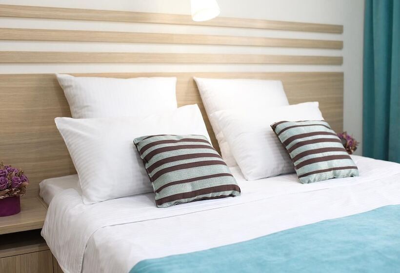 هتل Timashevsk Rich