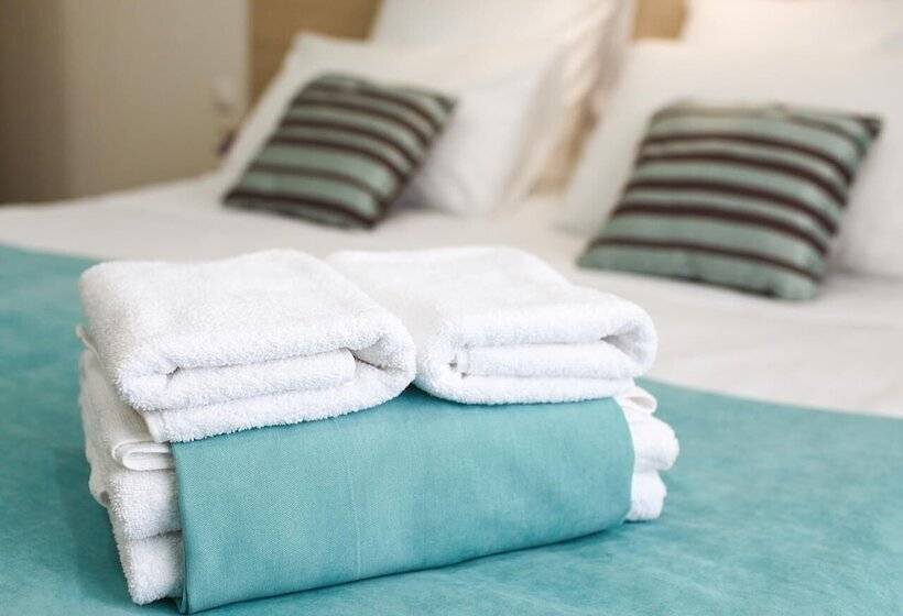 هتل Timashevsk Rich