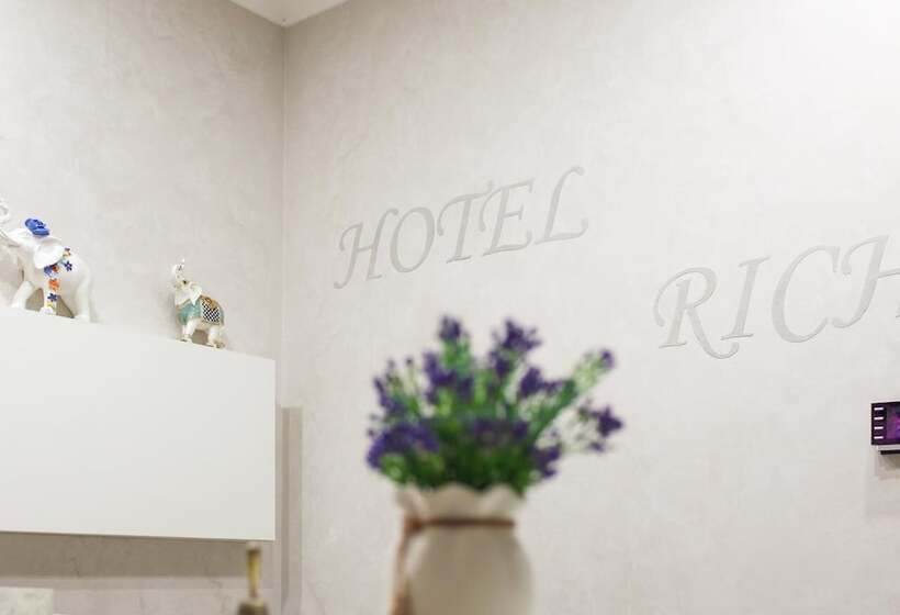 هتل Timashevsk Rich