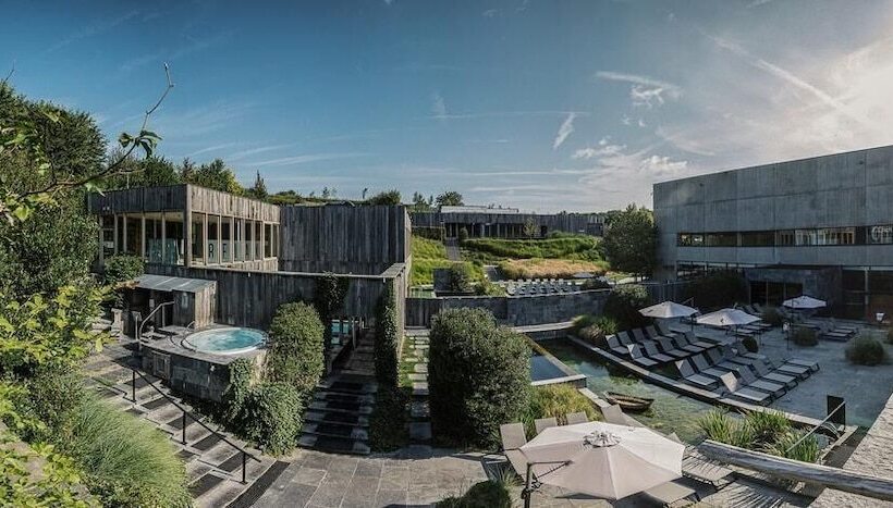 בית מלון כפרי Waer Waters Spa