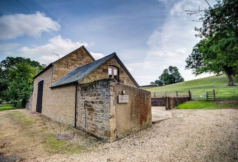 Little Barn