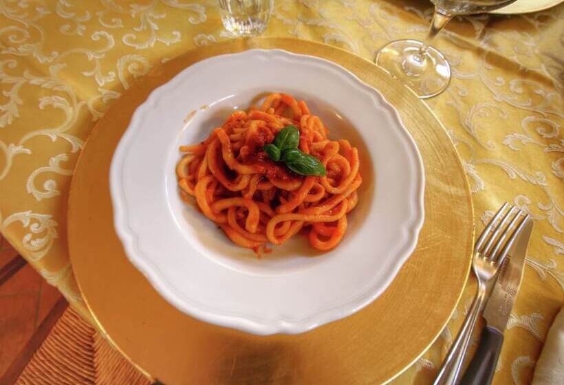 Lush Apartment In Lucignano With Pool