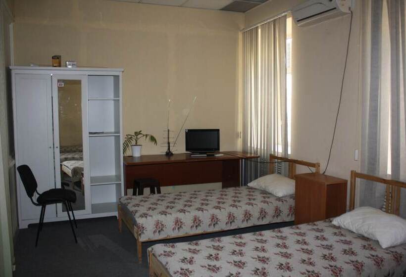 Mini Hotel Avrora Hostel