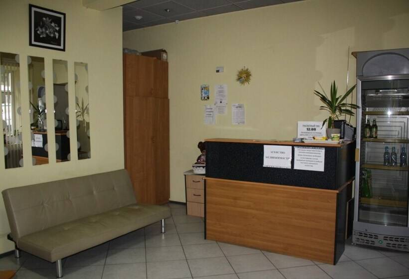 Mini Hotel Avrora Hostel