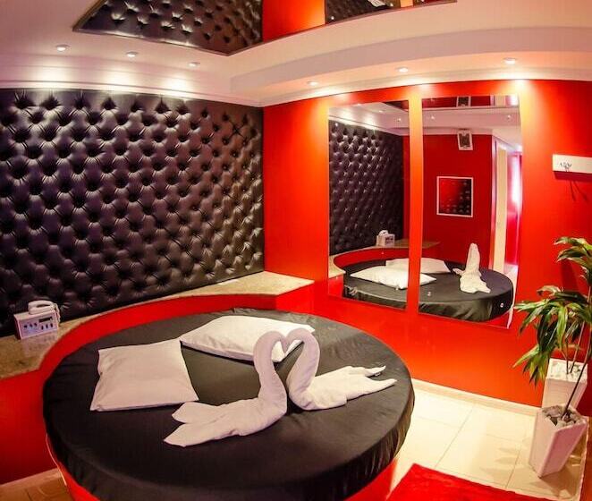 Motel Paradiso Fantasy   Adults Only