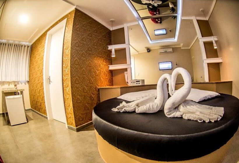 Motel Paradiso Fantasy   Adults Only