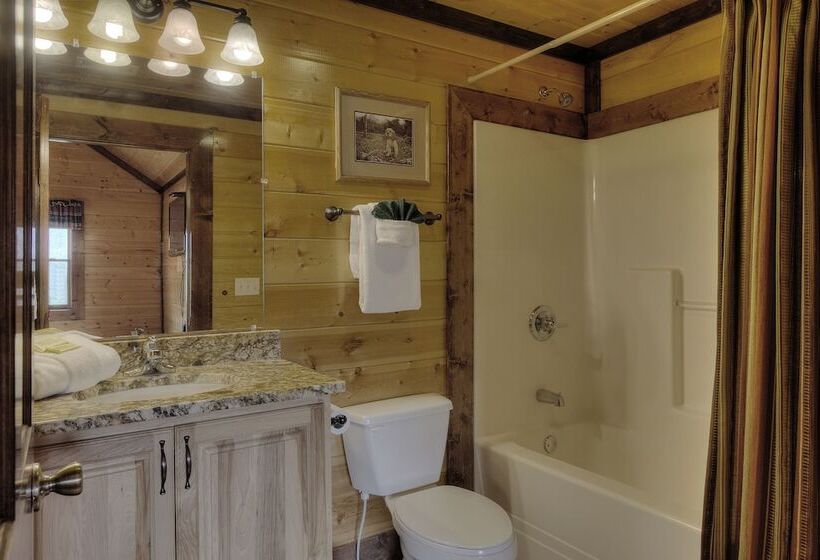 Mystical Creek Pool Lodge #600