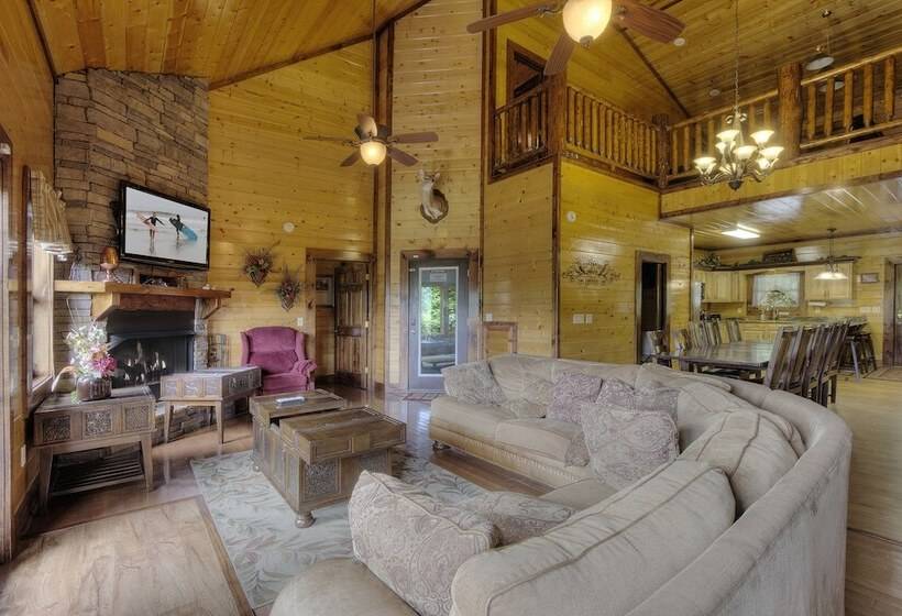 Mystical Creek Pool Lodge #600