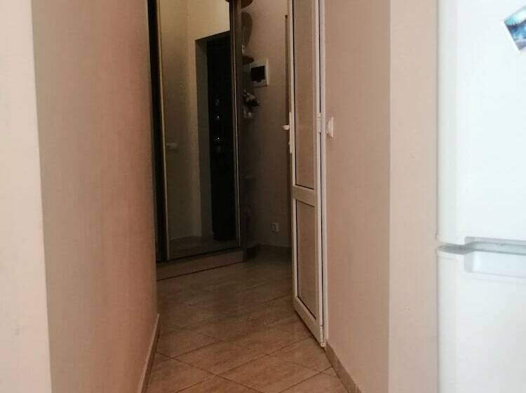 پانسیون Adrada Palace Guest House