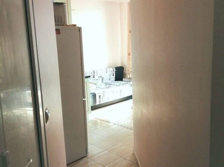 پانسیون Adrada Palace Guest House