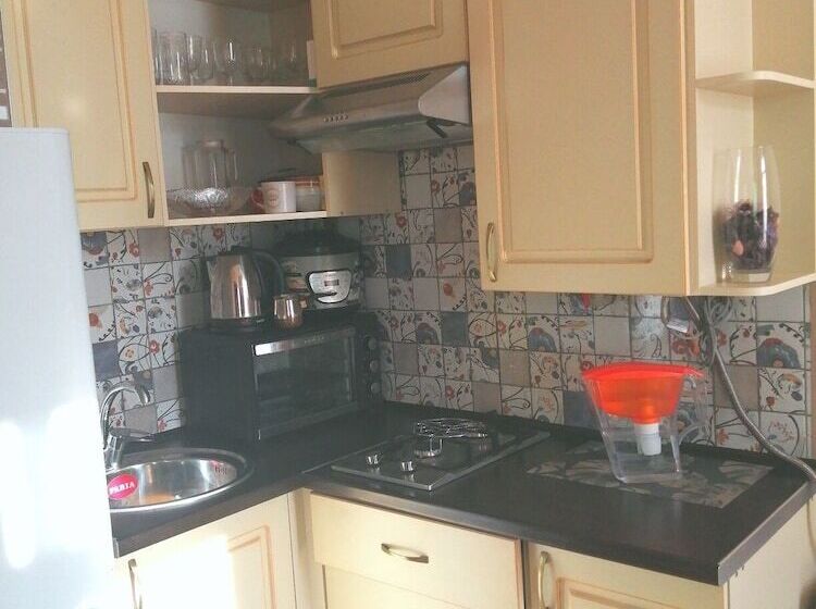 پانسیون Adrada Palace Guest House