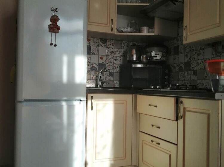 پانسیون Adrada Palace Guest House