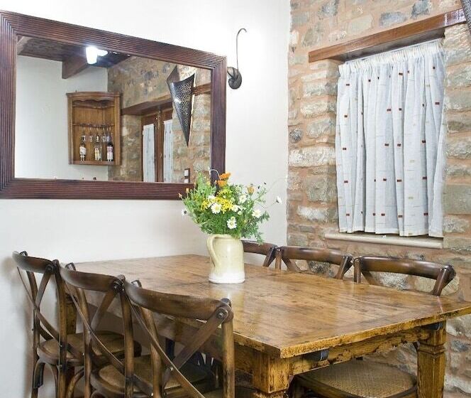 פנסיון Diktynna Traditional Villas