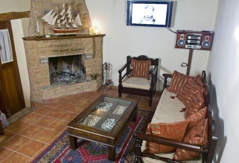 פנסיון Diktynna Traditional Villas