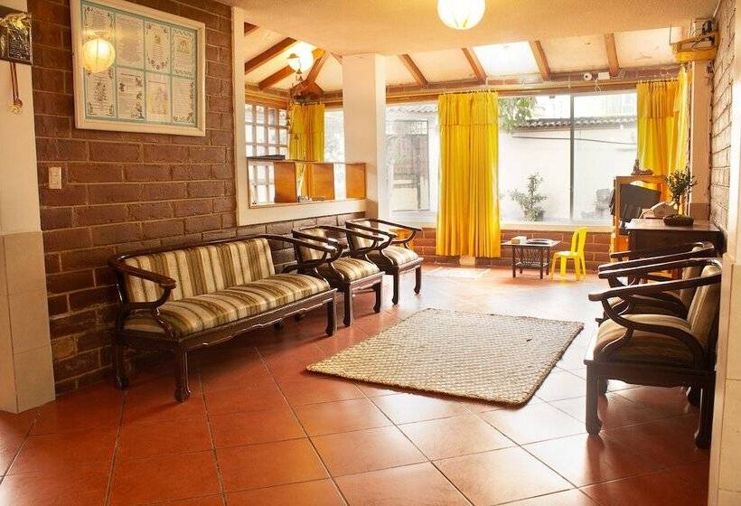 פנסיון Casa Del Huésped