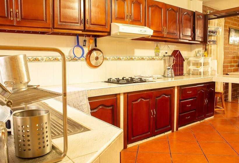 פנסיון Casa Del Huésped