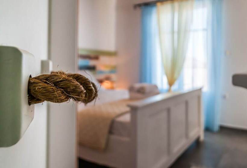 펜션 Faros Apartments