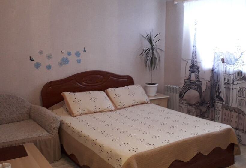 פנסיון Gostevye Nomera