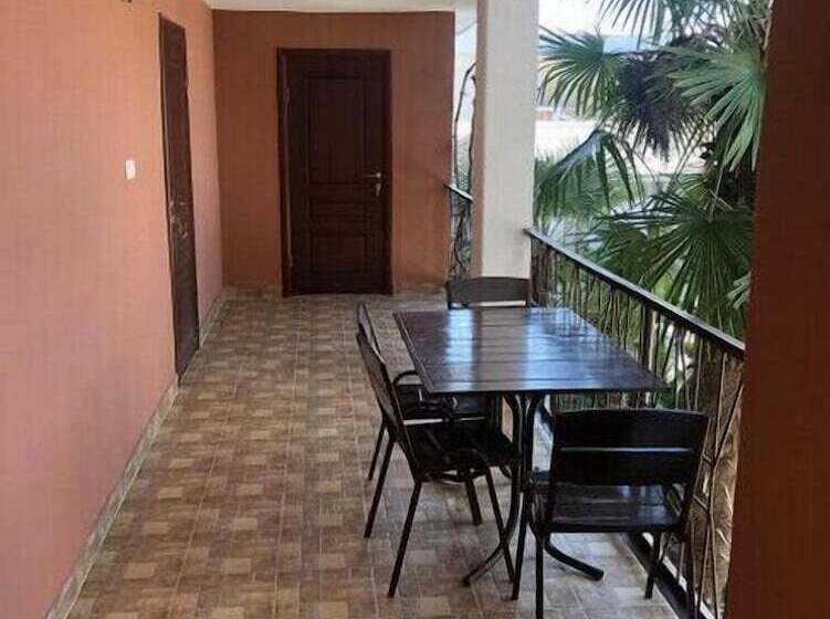 پانسیون Guest House Grant