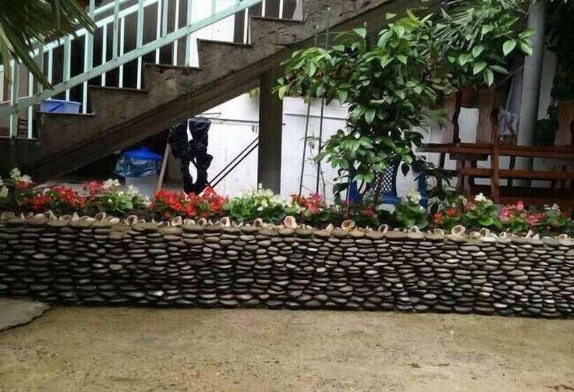 پانسیون Guest House Grant