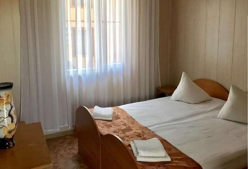 پانسیون Guest House Grant